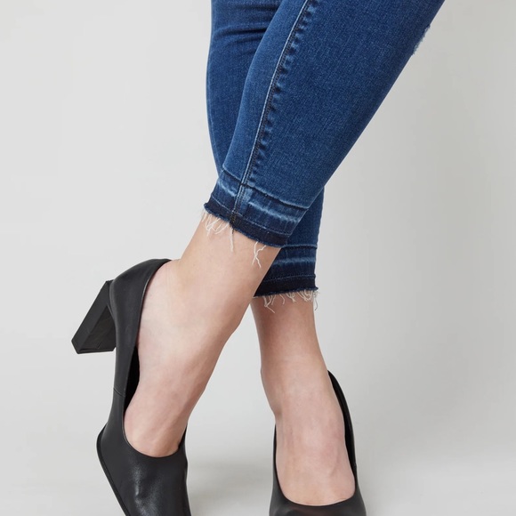 SPANX Distressed Medium Wash Denim Skinny Ankle Jeggings Size M - Picture 2 of 16